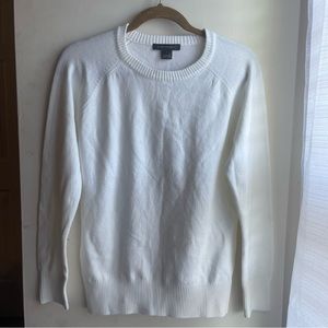 French Connection White Sweater Size Large